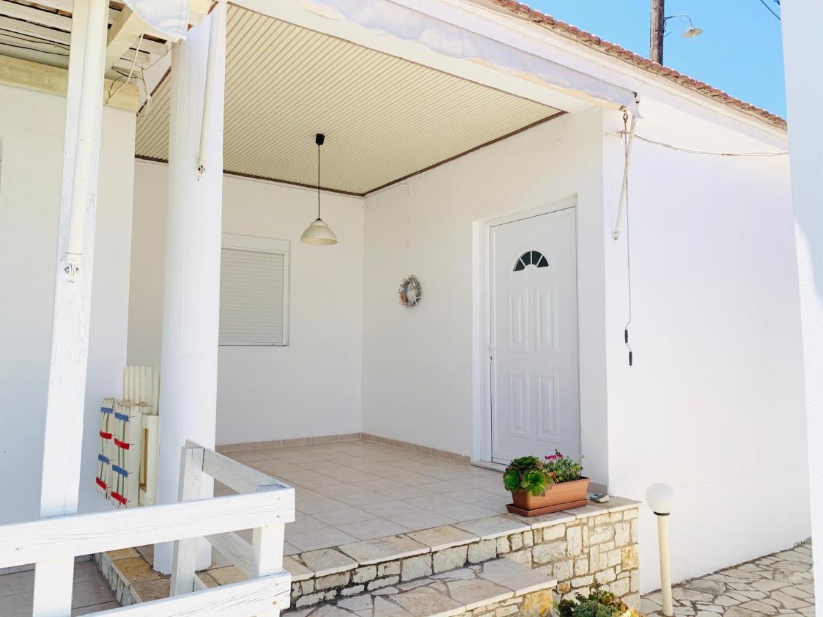 Seaside Bungalows Petalidi Exterior photo